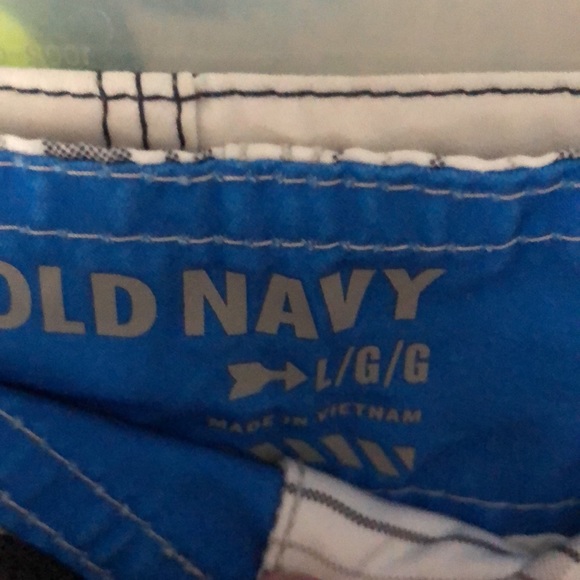 Old Navy NWT Lg Board Shorts velcro fly Net lining ❤️for lower price & shipping - Picture 2 of 8